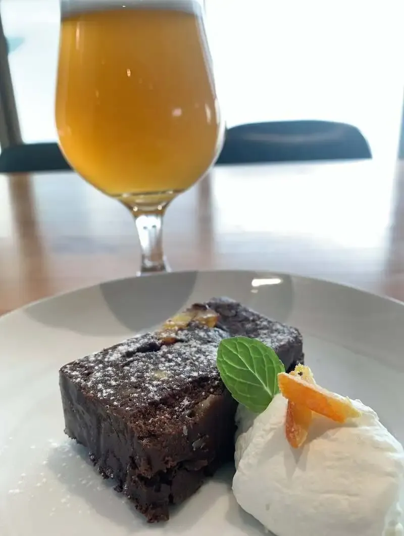 さかづきブルーイング、新作IPA「hangover!」を3月11日に開栓