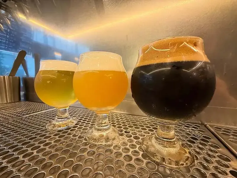 CRAFT BEER BASE leafで15タップ更新、Totopia「Boxphobia」など開栓