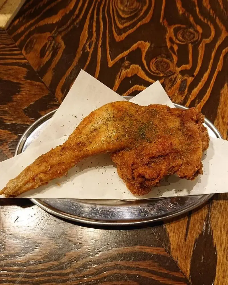 Beer House Hobbit in Hirakata Offers Six Draft Beers and Seasonal Food