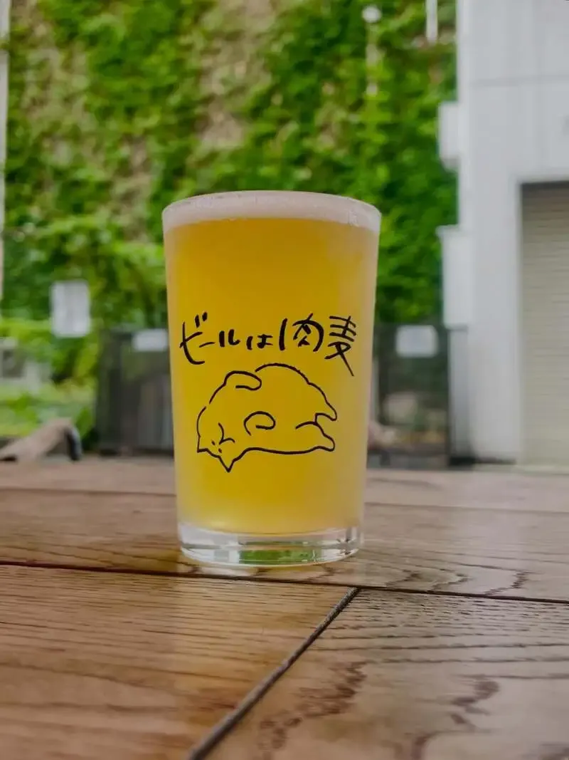 幡ヶ谷の焼肉スタンド 肉と麦にASH HEAD BREWERY『EENY MEENY MINY MOE』登場