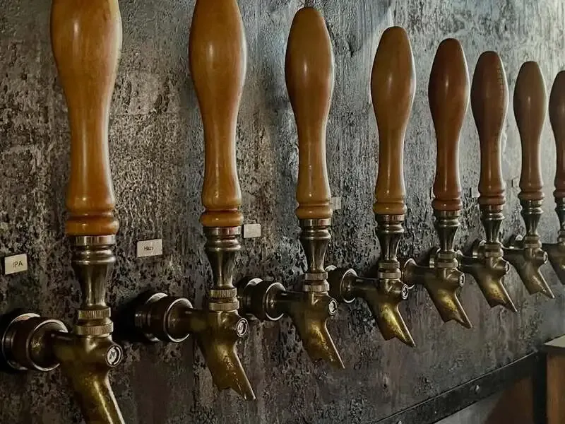 藤沢MOKICHI CRAFTBEERで12タップ、本柚子セゾン新規開栓