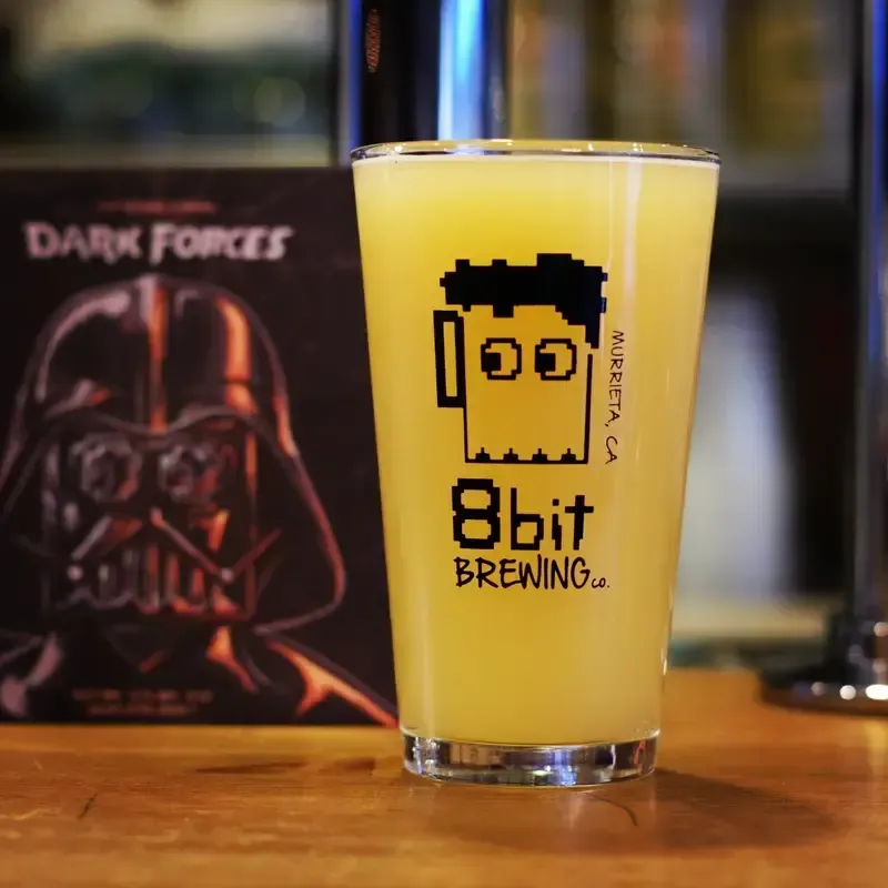 稲毛海岸のMIHAMA BASEで8 Bit BrewingとWest Coast Brewingが新規開栓