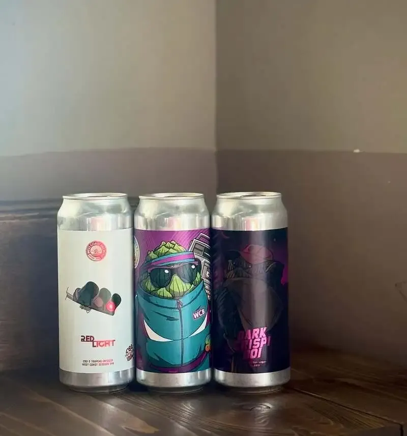 岡崎のHastamañanaでWest Coast Brewing「ダークリ」「レッドライト」入荷