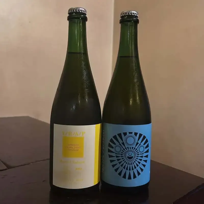 淡島倉庫でヨロッコビール大瓶と4種のタップリストを提供