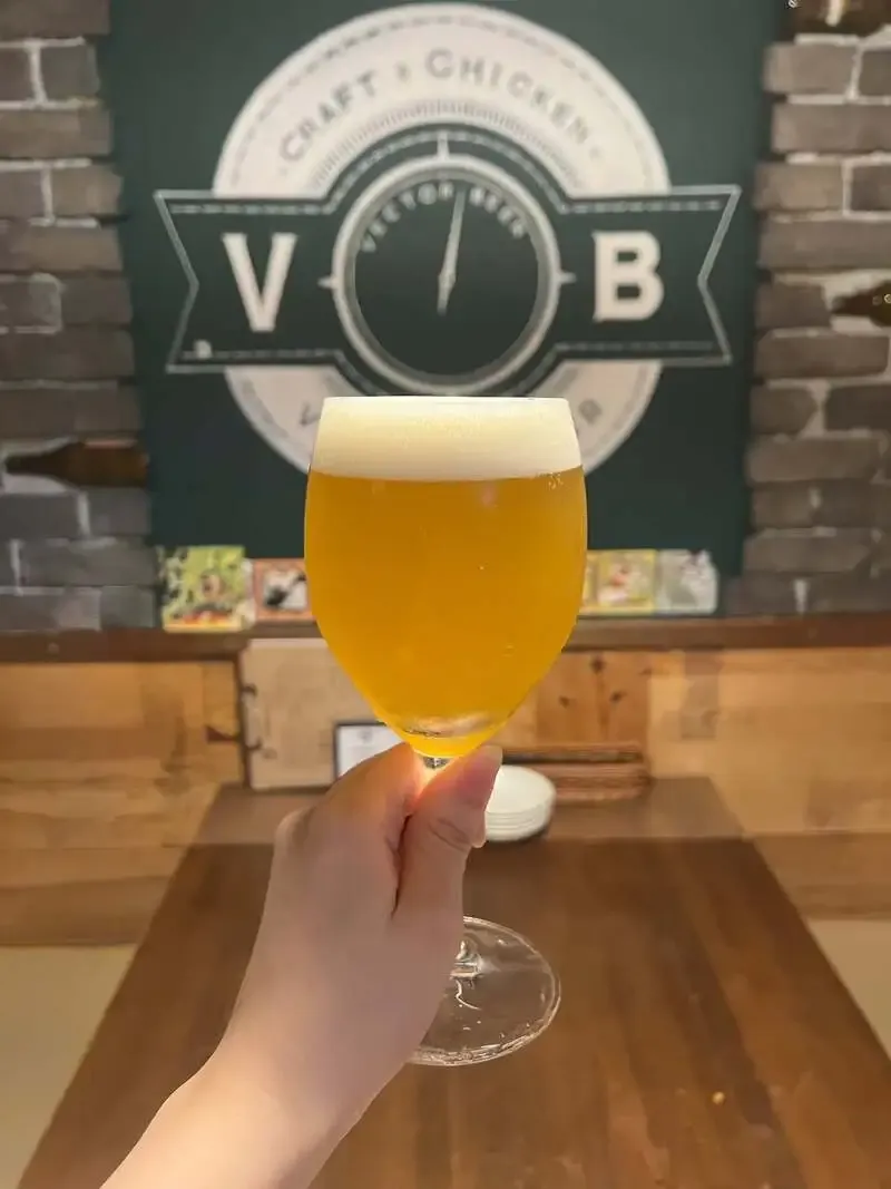 Kyoto Brewing's Toi Toi To taps at VECTOR BEER Kinshicho