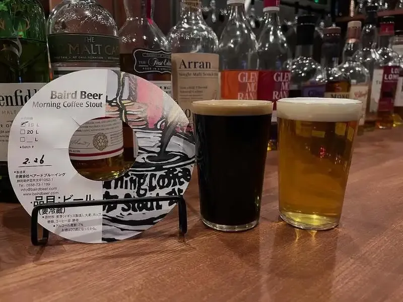 beer bar greedyで反射炉ビヤ「もちゅろん」開栓、日曜は23時まで営業