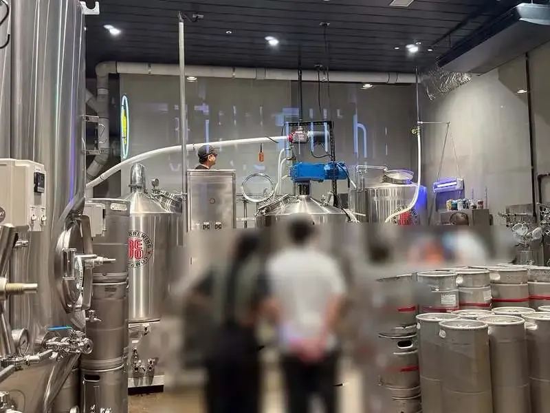 REVO BREWING、7周年イベント最終日に限定りんごヘイジーを提供
