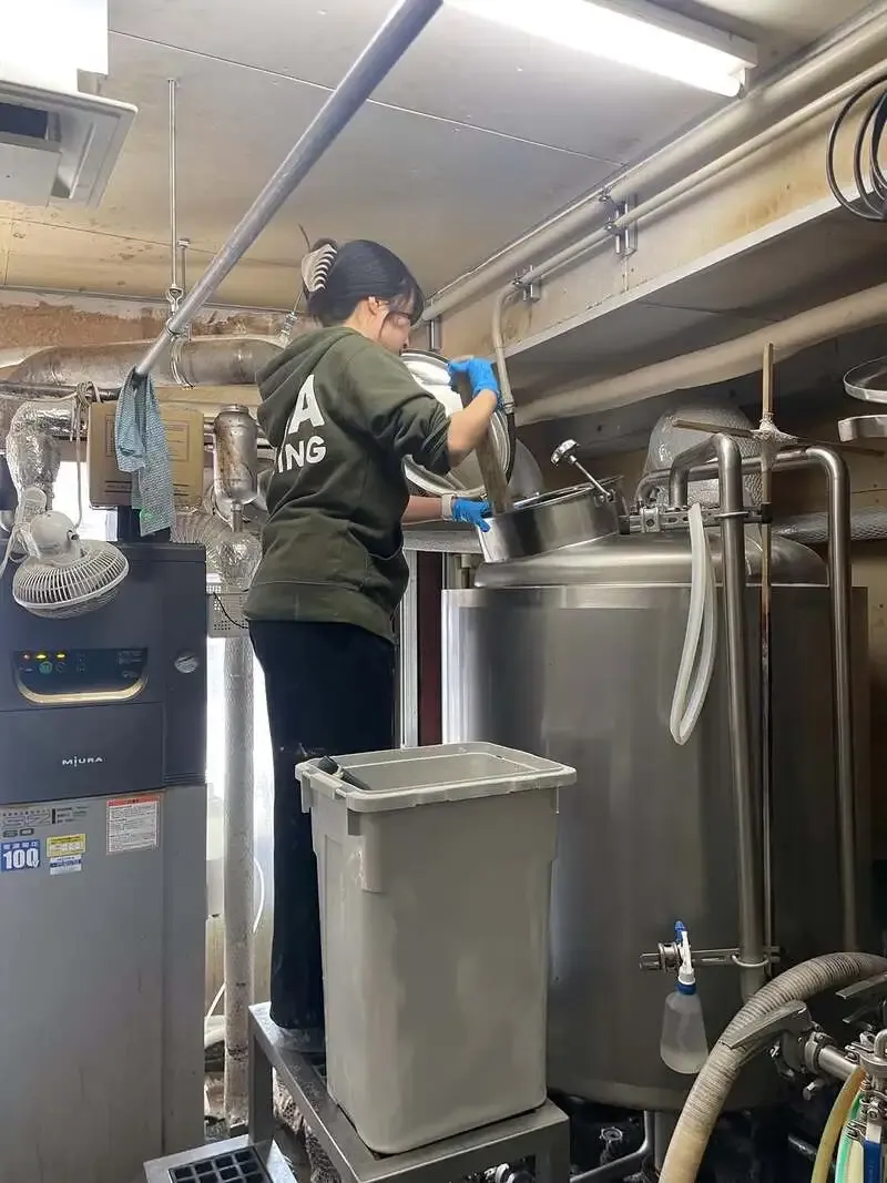 OGA BREWING、卒業スタッフ3名の記念ビールを3月26日・29日に提供