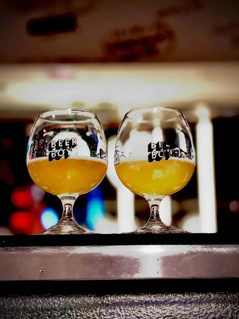 立飲みビールボーイ渋谷パルコ店で東北ビール6液種、春の新規2タップ開栓