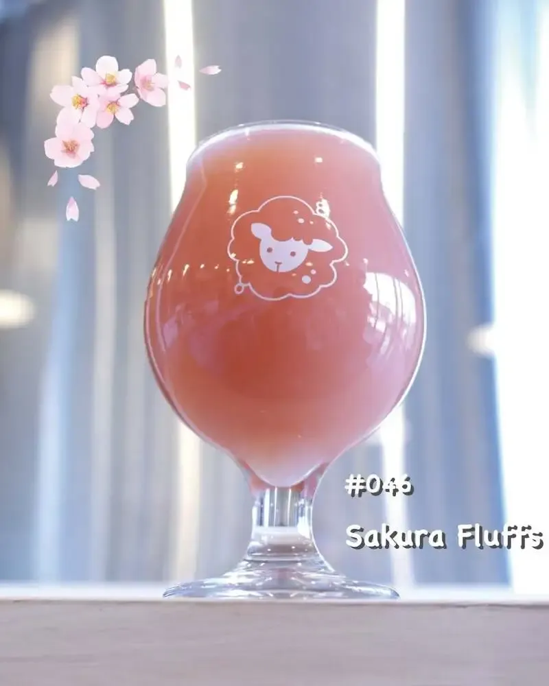 ペコラビール、桜葉680枚使う春季限定「Sakura Fluffs」開栓