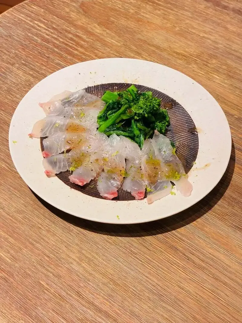 T.S.Brewery・焼鳥酒蔵 よい鳥、春の『鯛と菜の花のカルパッチョ』を紹介