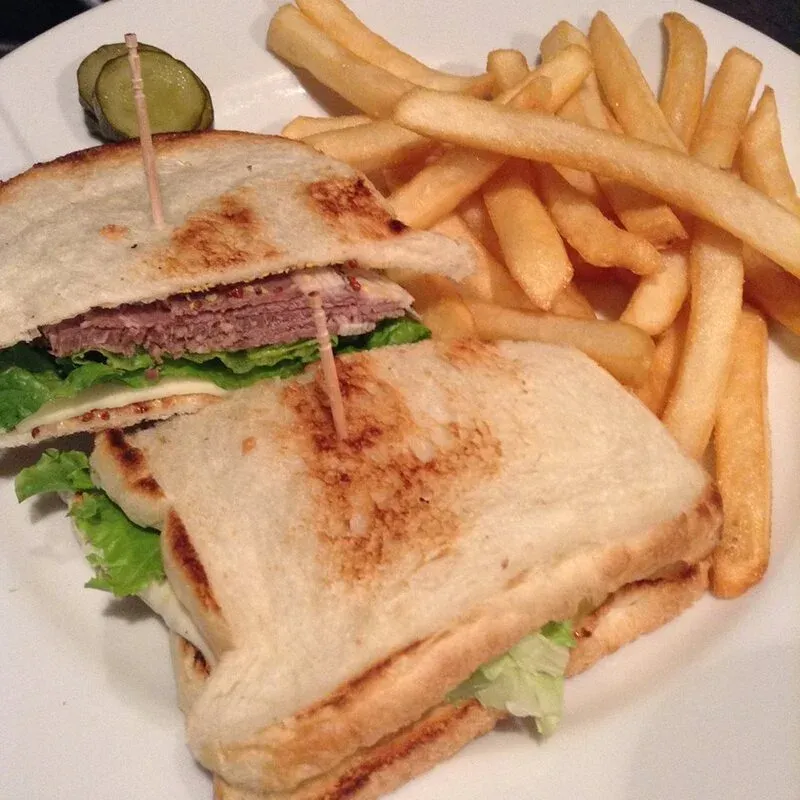 3月19日のタラモア、箕面MUGICHA BITTERと吉祥坂IPA Classicが開栓