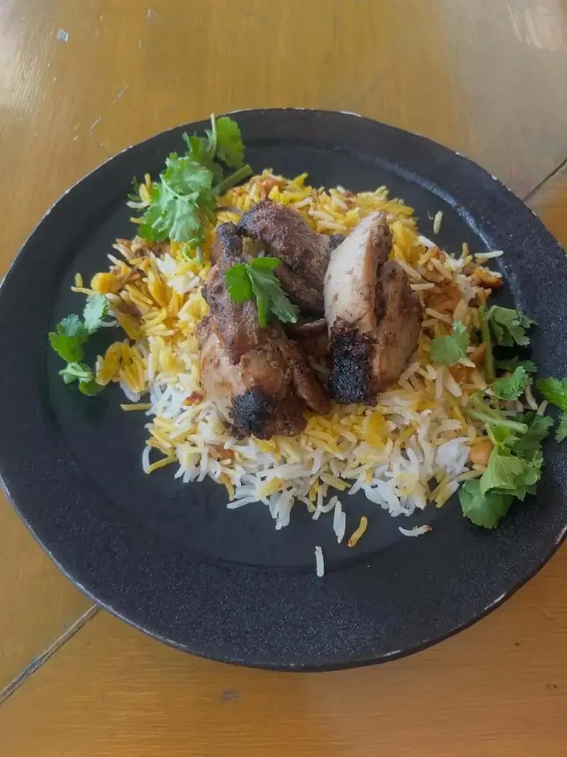 アンドビール、3月22日にジャークチキンのビリヤニとベーリーA2025を提供