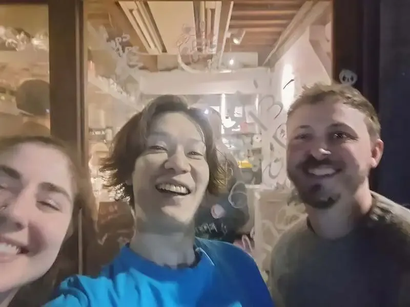 YELLOW APE CRAFTでY.マーケットの「ジューシーデリック」開栓