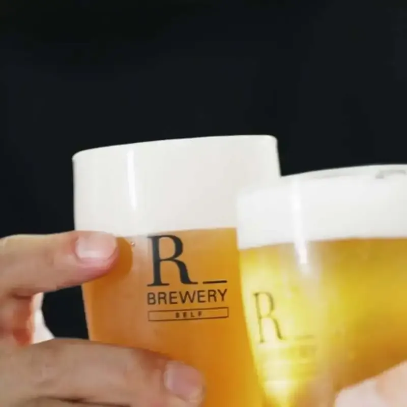 Beer House HobbitでR_Brewery「Hells」開栓　定番タコスも案内
