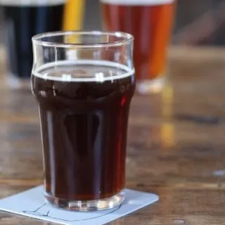 神田KARAKURIで箕面ビール『ナイスなビター』開栓、7月6日は18時オープン