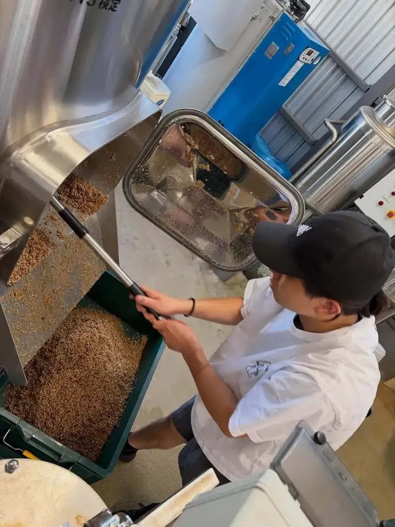 BEER MARKET BASE in Miyazaki opens B.M.B Brewery's The Giving Oak