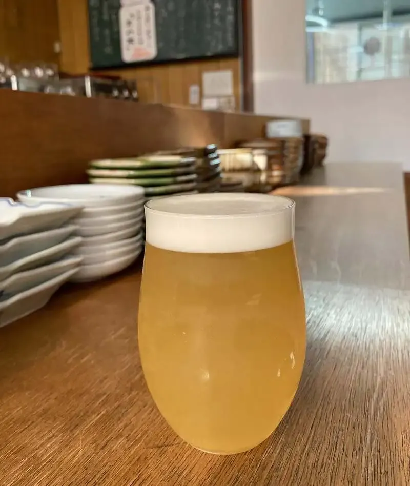 シンキチ醸造所で「思いきり夏みかん」開栓　夏みかんを丸ごと味わうシトラスエール