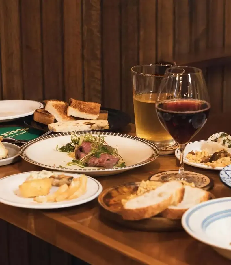 NEIGHBOR Adds B.M.B Brewery's Ruby Tint and Seven More Taps