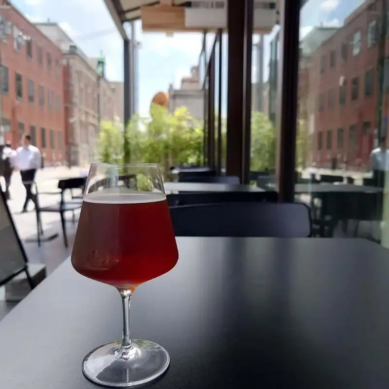 Kyoto’s DIG THE LINE BOTTLE & BAR features Uchiotten Jozo’s Brown