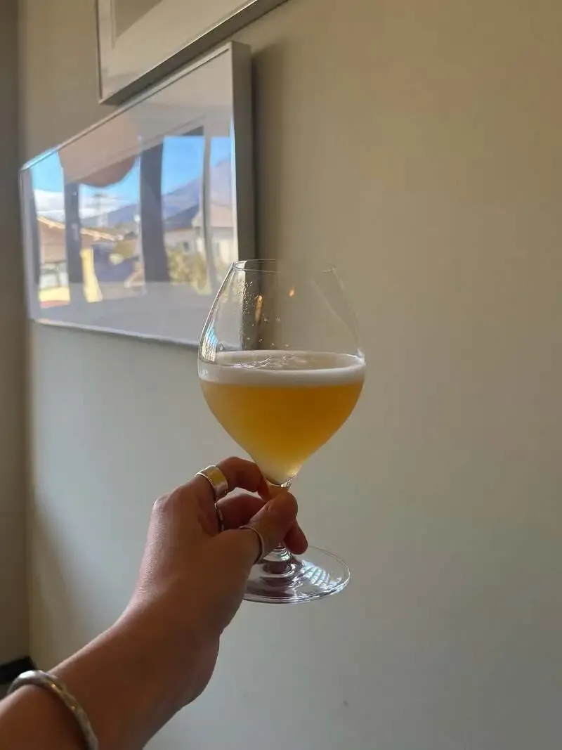 Karuizawa Q Pours “Megumi,” a Peach and Assam Tea Fruit Ale