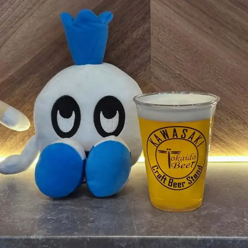 川崎アゼリアのKAWASAKI Craft Beer Stand、横浜ビール『横浜綱島桃エール』開栓