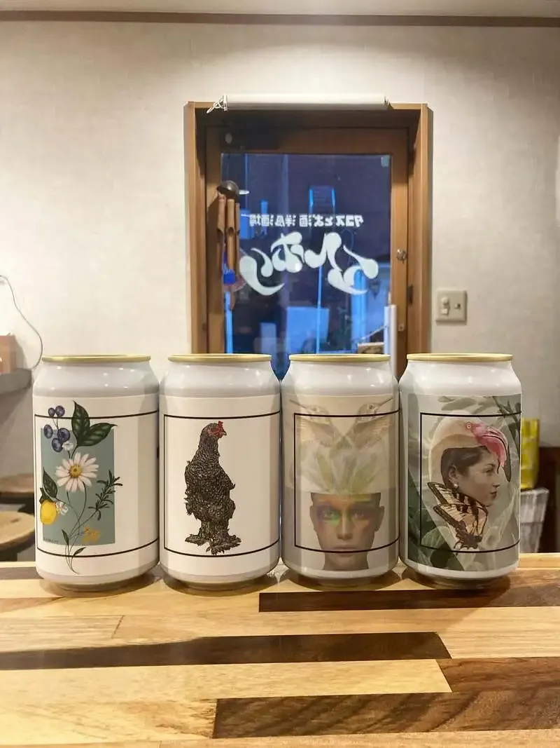 亀有のエルホリ、国産クラフトビールのゲスト缶4種をカウンターで案内