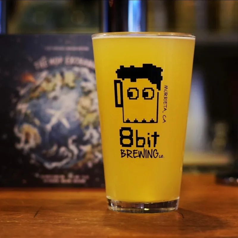 稲毛海岸のMIHAMA BASEで8 bit×HarlandとYellow Beer Worksが開栓