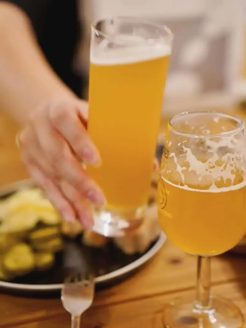 ÉBIR Brew Studio showcases new Kölsch in collaboration with Köln bakery