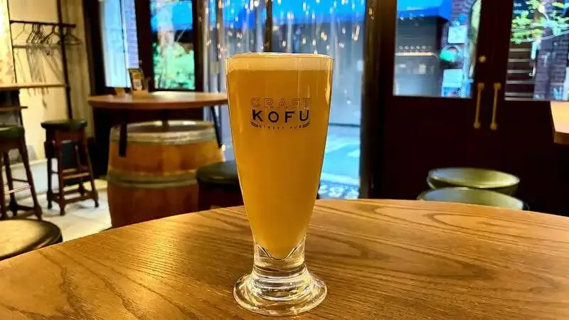 甲府のCRAFT KOFUでNOMCRAFT×SEOUL BREWERY「Banana Kick」開栓