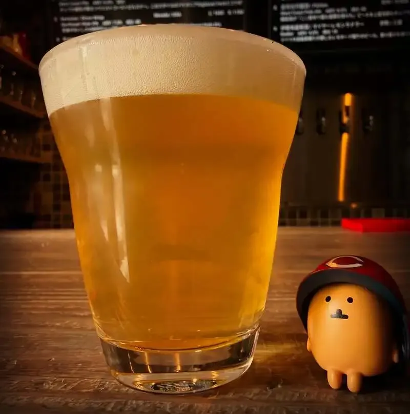 広島・クラフトビールバー mugiで伊勢角屋麦酒「マイヤーレモンラドラー」が開栓
