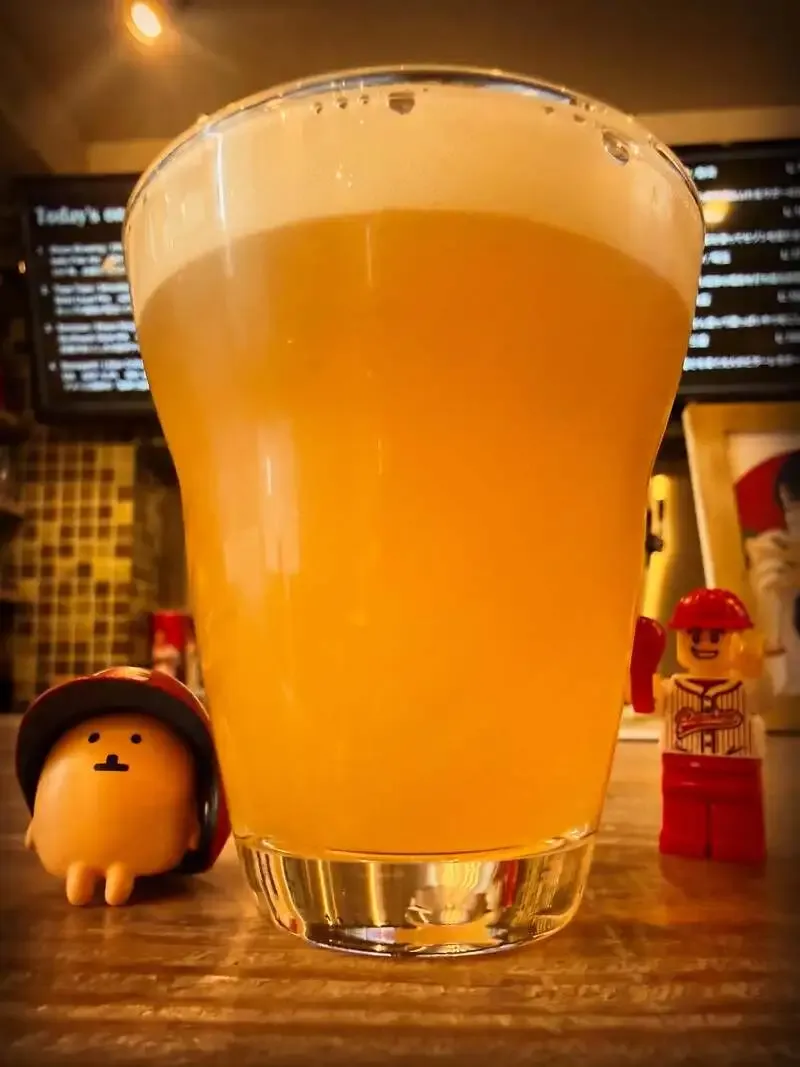 Craft Beer Bar mugi Taps Teenage Brewing’s New Brand Beer The Leftfield