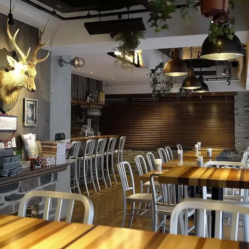Himalaya Table in Kanda updates its tap list with 8 beers on August 14