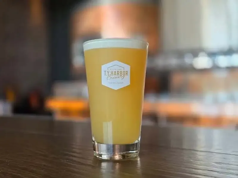 原宿SMOKEHOUSEに8月のシーズナルビール「Botanical IPA」