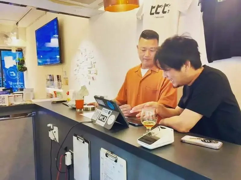 Bibibi. in Daikanyama is brewing summer originals and pouring eight breweries on tap