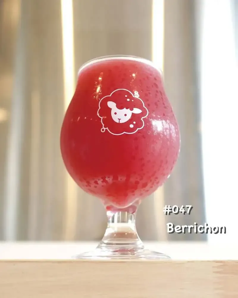 ペコラビール、町田のきままクラフトビアスタンド周年記念で「Berrichon」を発表