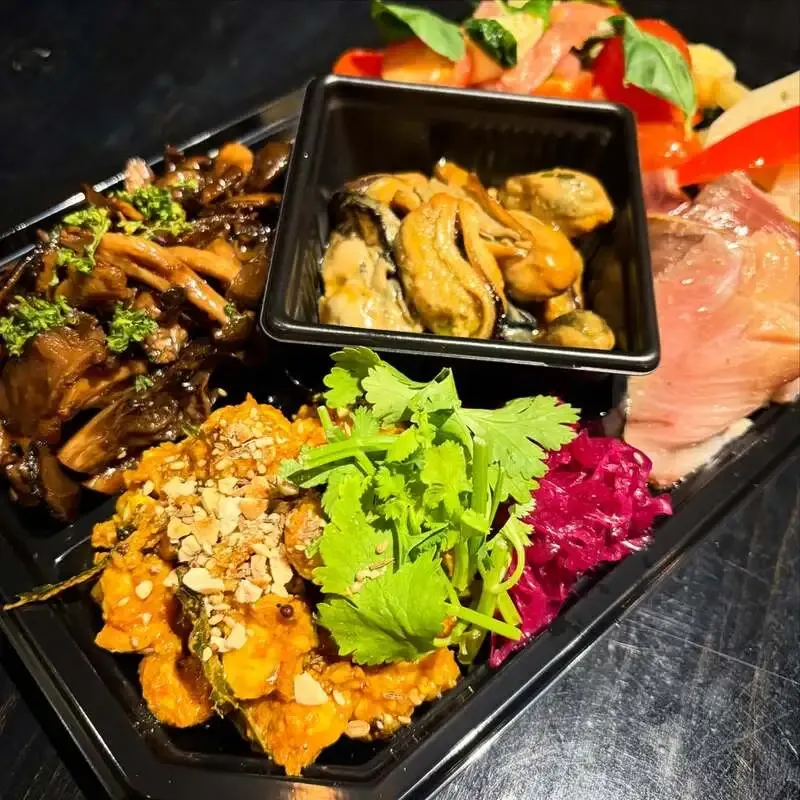Evolve Beer&Kitchen taps Y.MARKET’s Throw back and Minoh’s Vit Natt IPA