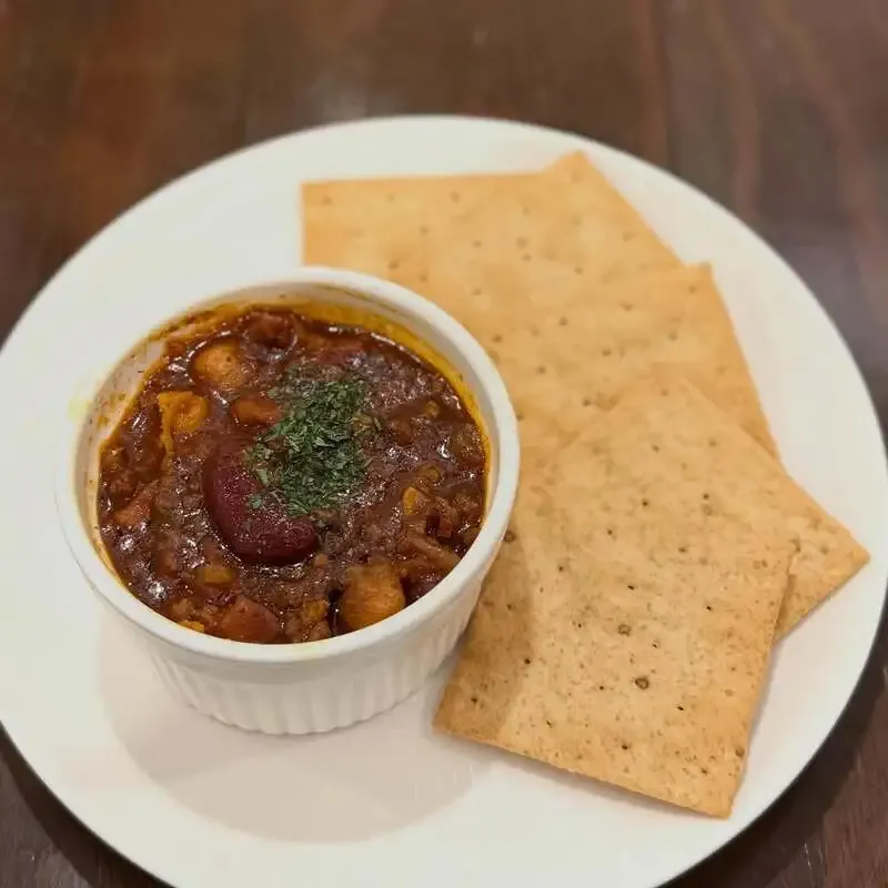 横浜ベイブルーイング関内本店、ベイピルスナー金賞含む13種を樽生提供