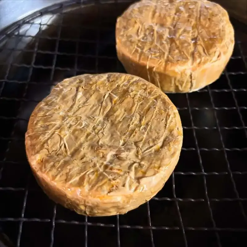 Novel Craft in Tokyo pairs smoked camembert with Jever Pilsner and refreshes its by-the-glass lineup
