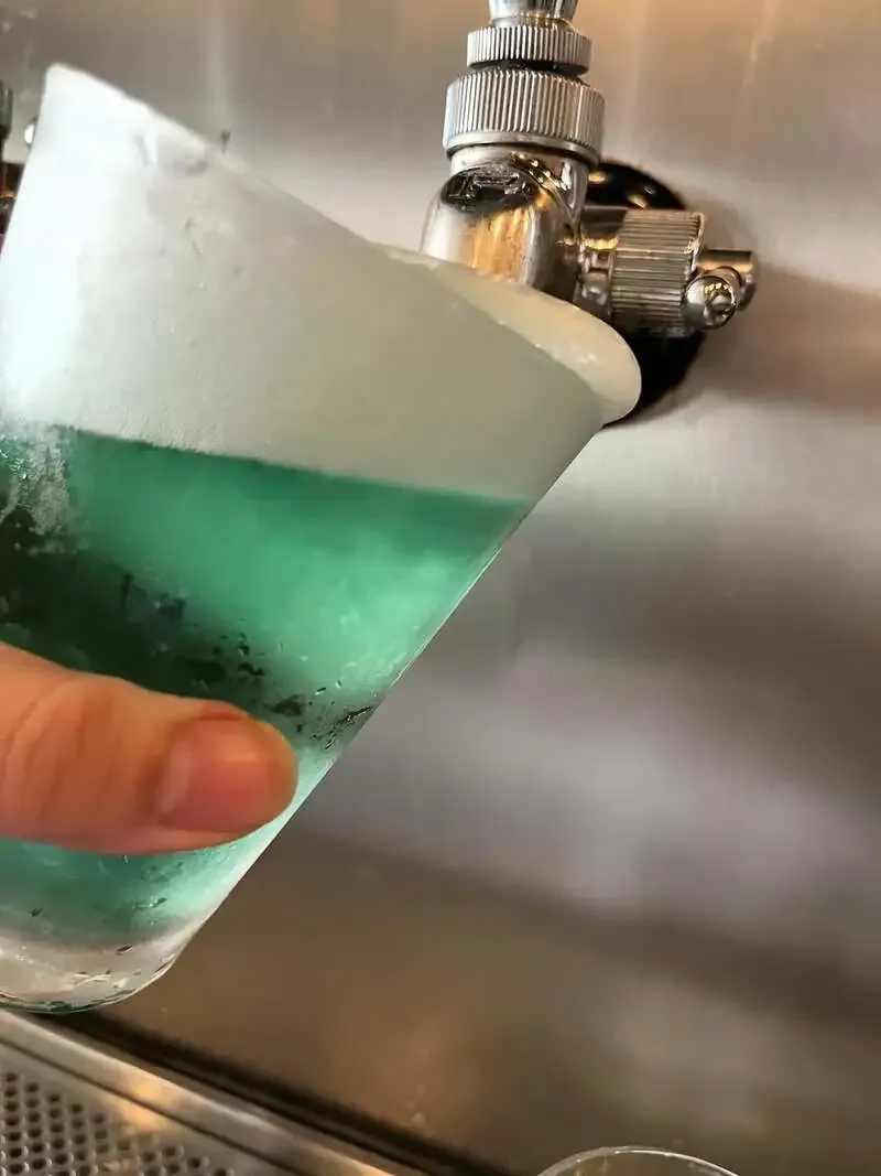 The Office恵比寿で城端麦酒『Great Blue/Fruit Ale』を提供