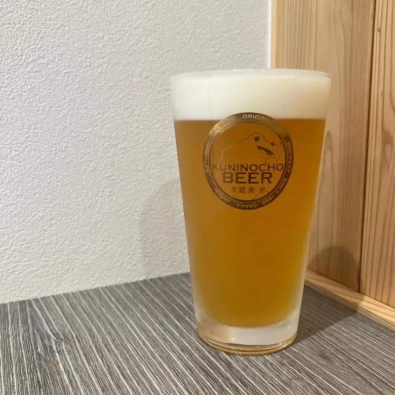 枚方のBeer House Hobbitで國乃長ビール『はっさくオーバードライブ』開栓