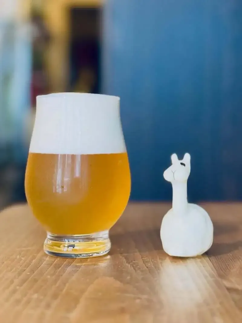 Beer shop LlamaでLet’s Beer Worksのヘーフェヴァイツェン開栓、TAPは10種