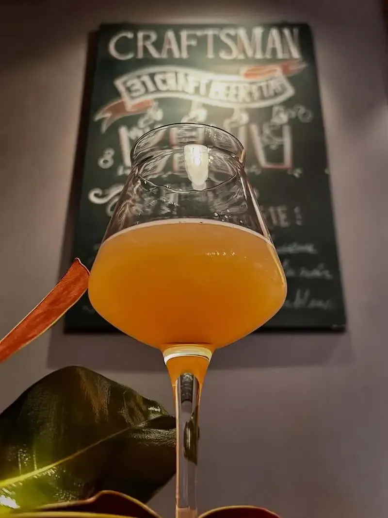 クラフト麦酒ビストロ クラフトマンでGorilla Brewingの「Gorilla Panic」開栓