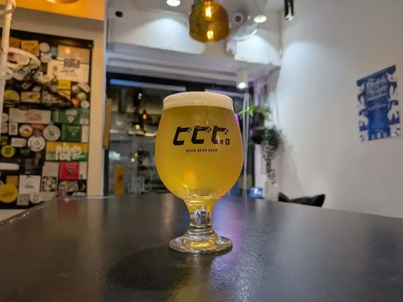 代官山「ビビビ。」、ペコラビール「Yomoco」を含む本日のタップリスト