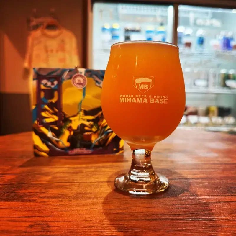 幕張のMIHAMA BASEでWest Coast Brewing『Full Hop Alchemist r8』開栓