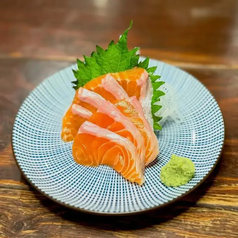 横浜ベイブルーイング関内本店で信州サーモン入荷、美味しいビールと楽しむ一皿