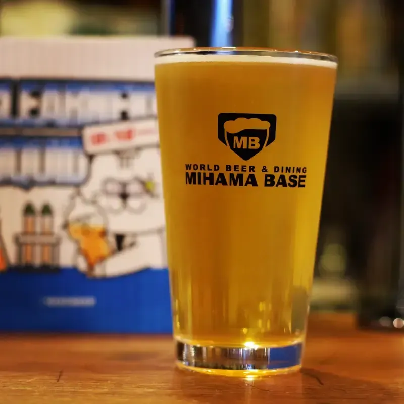 稲毛海岸のMIHAMA BASEでNEKOBEER CLEARNEKO LIQUID はいぱー開栓
