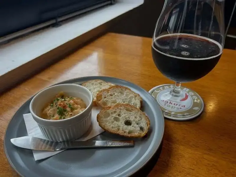 Sakura Taps in Yokohama taps Brewccoly Black IPA and Noroshi American Red Ale