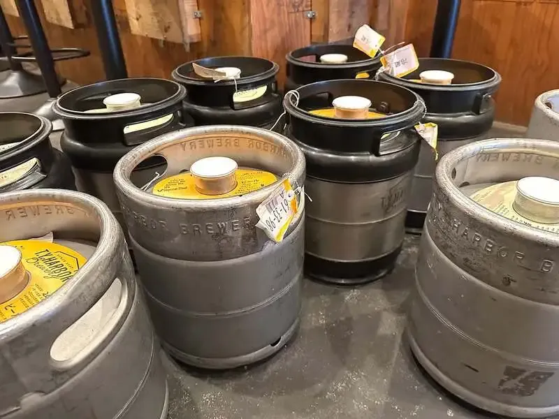 大阪・京橋のハトホルで「ピーチティーサワー」と「トリプルIPA」が開栓