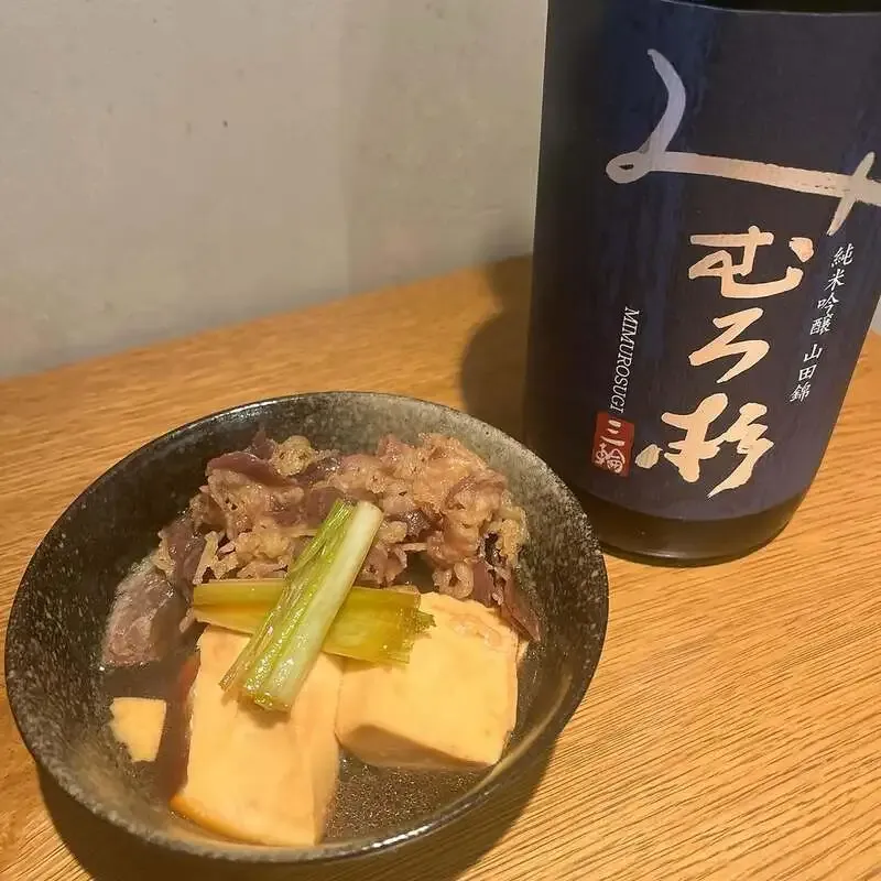 西蒲田のビアパブ麦ばる、初期グランドメニューの肉豆腐を期間限定で復活